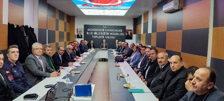  Öğretmenevi  toplantı salonunda “Seçim güvenliği” toplantısı yapıldı.